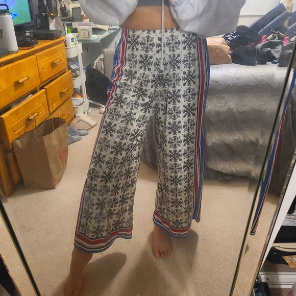 Flowy Print Pants - Picture 1 of 2